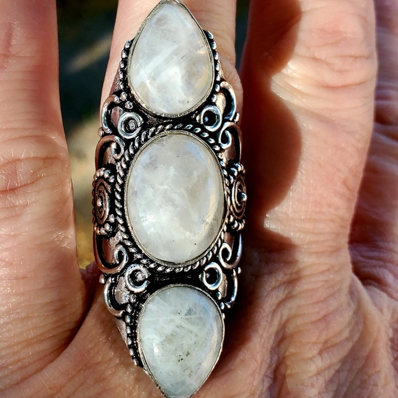 New Rainbow Moonstone 925 Silver Statement Ring. - Picture 15 of 15